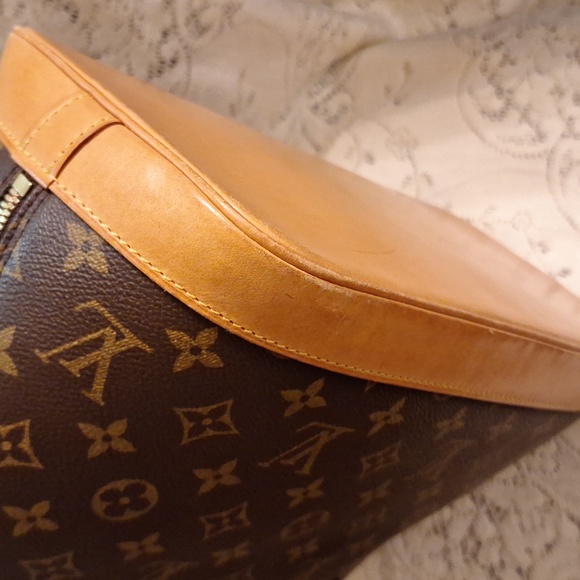 Louis Vuitton Alma PM LEATHER SATCHEL - Picture 4 of 16
